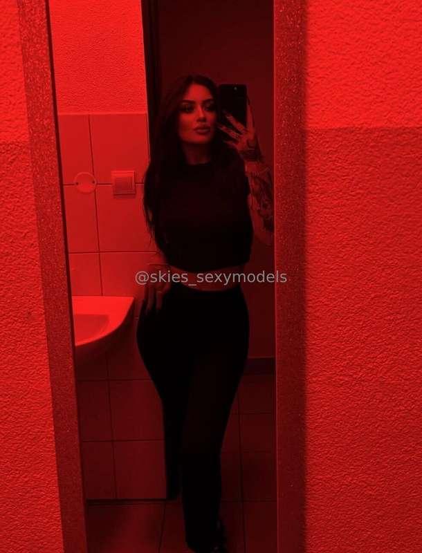 Aký máte deň zlatíčka?Ja ešte stále zarezávam v práci!Kto si..