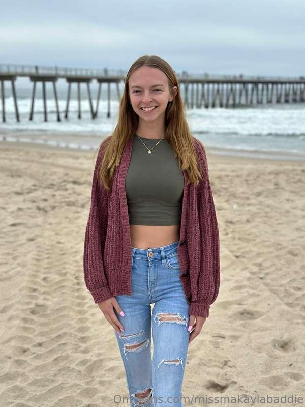 Beach vibes☀️🌊🏖️