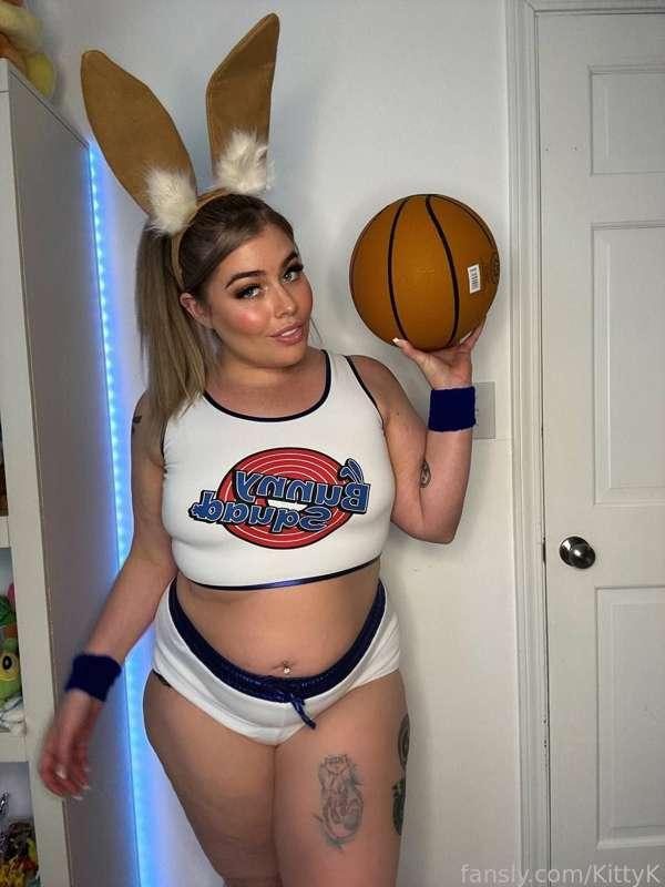 DM