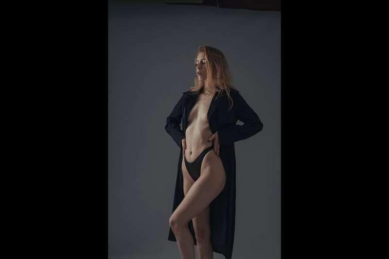 Cassie - Studio :Camera Roll