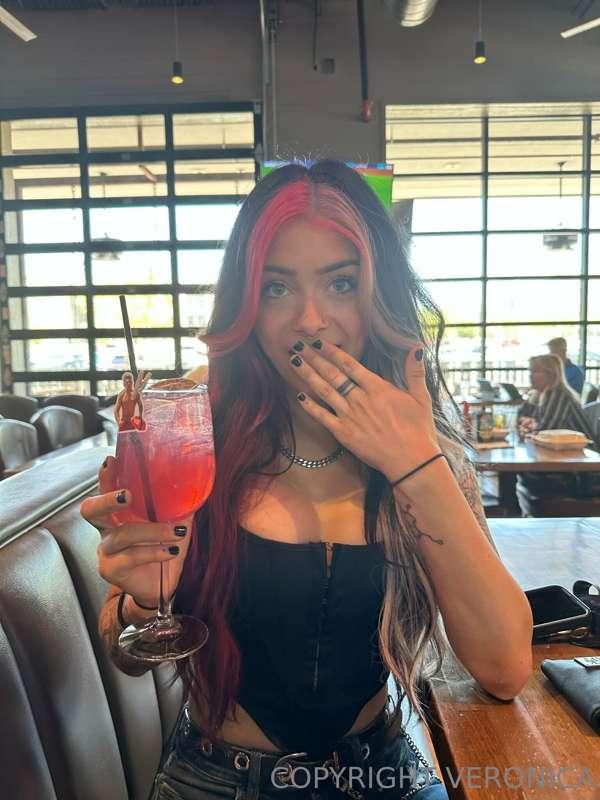 🍸🤭
