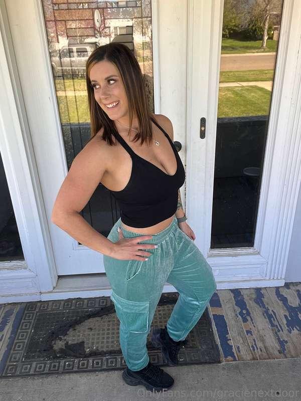 gracienextdoor image #3