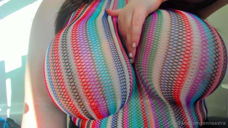 Does this pic make you wanna bend me over? 😋