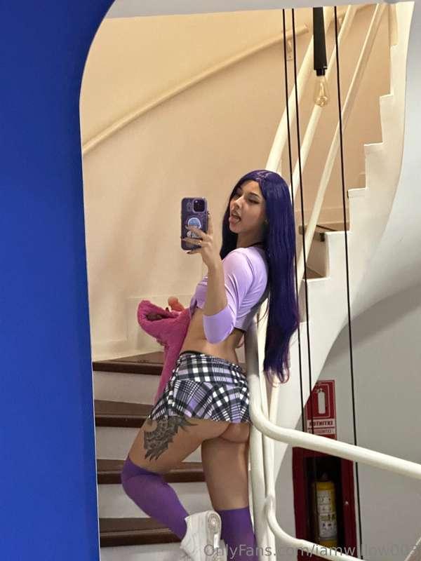 would you kiss or slap this 🍑? 🤭