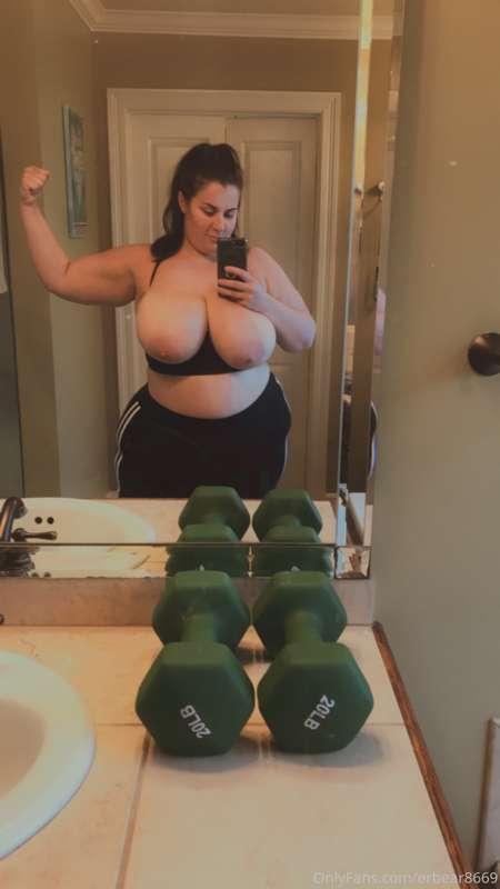 💪🏼 💋