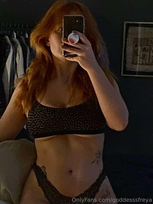 I want you to get on your knees in front off me before I spr..