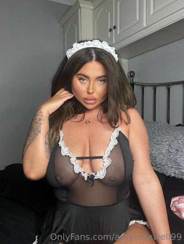 Which maid Amy do we prefer then👀