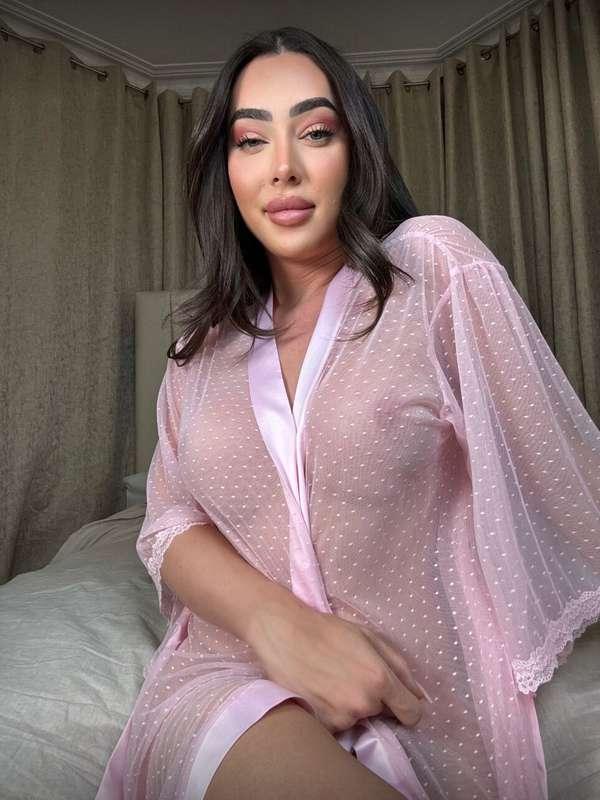 Should i handle that boner? 😉