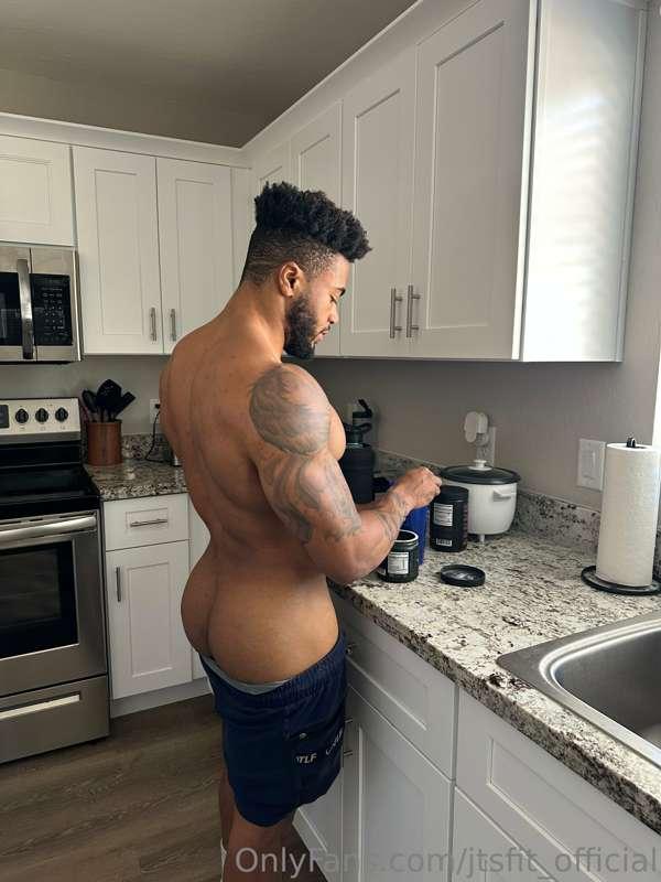 Eat it before the gym