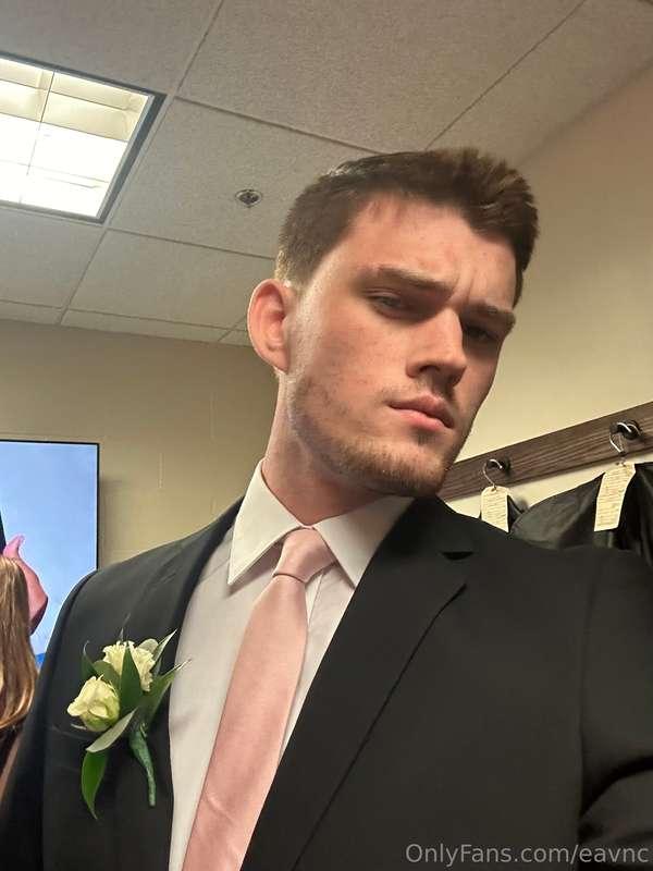Dressed to impress, even in a selfie.