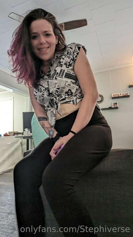 Keep swiping for naughtier pics!  I know you like peeping! 🫣..