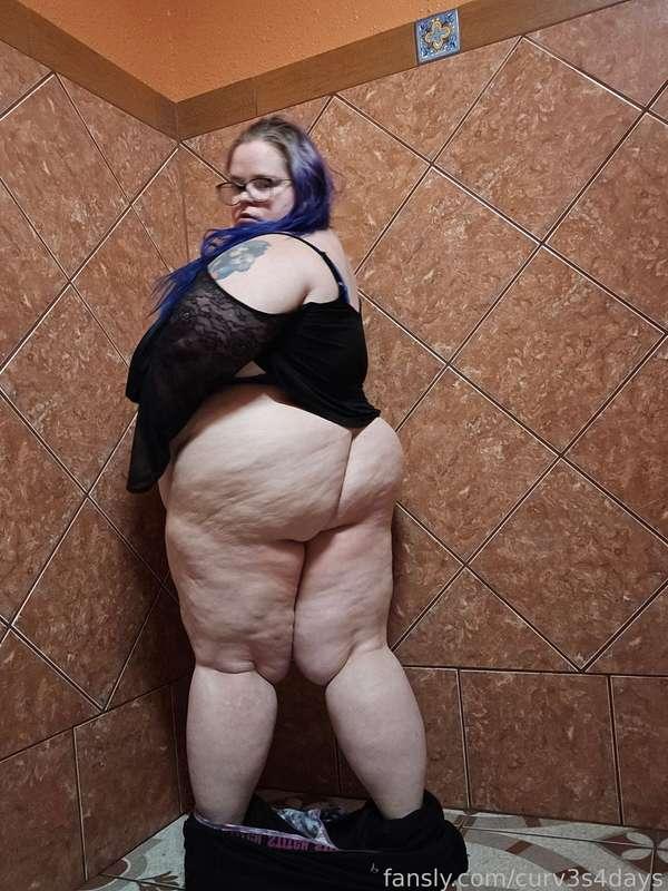 #bbw #ssbbw #bigass

Anal?