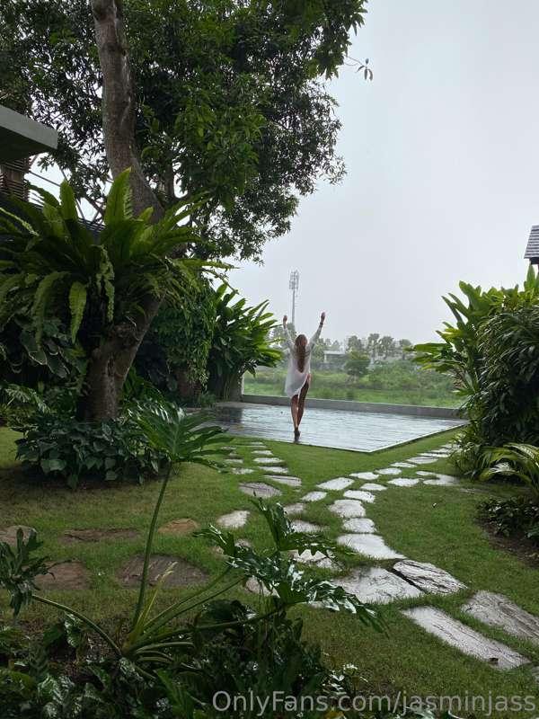 Even rainy days here beautiful 🥰 Today no surfing but will g..