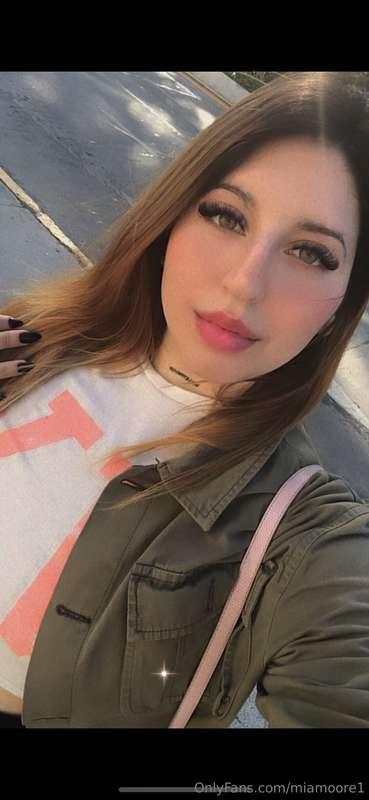 I want you to fuck me in public places 🤫😈