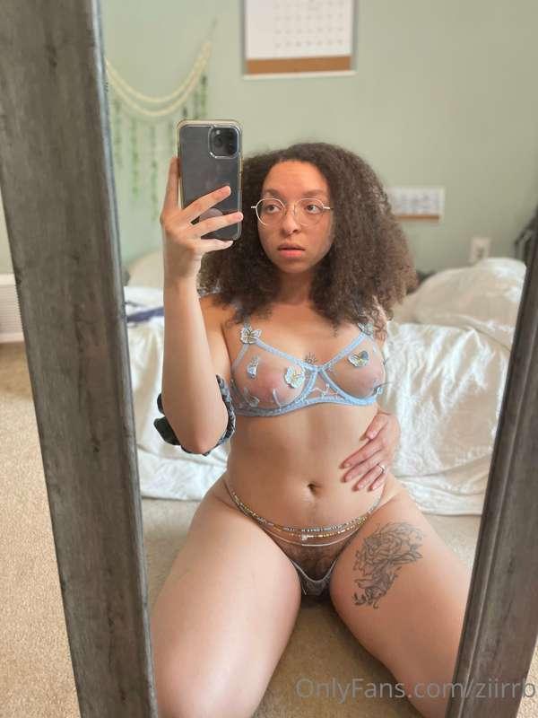 Throwback to this spicy lil selfie I took... *Do you love it..