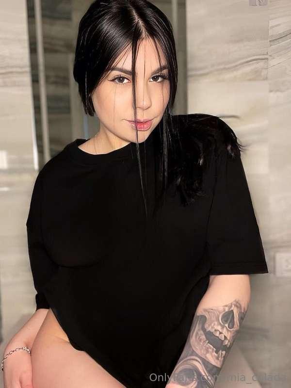 🔥FREE SUBSCRIPTION🔥Imagine you come home and @lleyla_tease s..