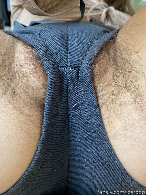 Get cozy with pussy fuzz🥰

#fyp #hairy #bush #asshole #fatpussy #fetish #hairypussy #ass #pussylips #bigpussy