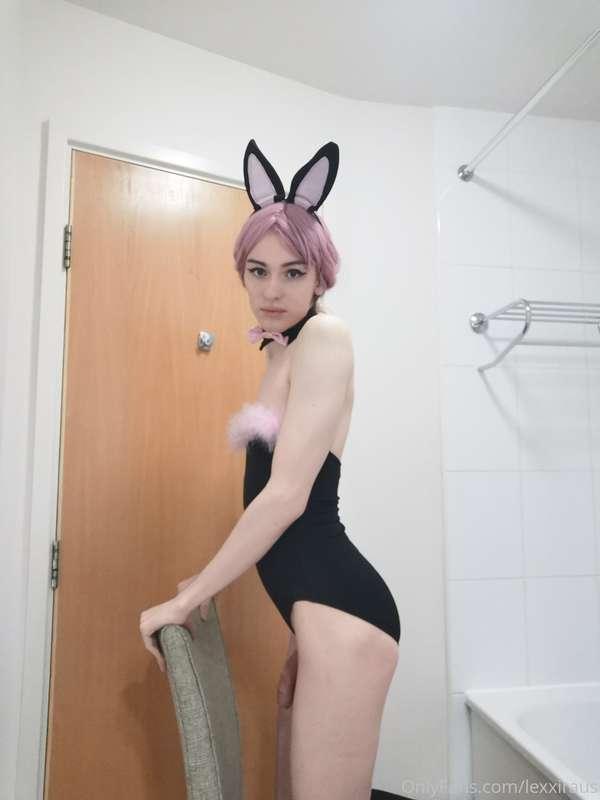 I will get back to uploading more now, along with more varie..