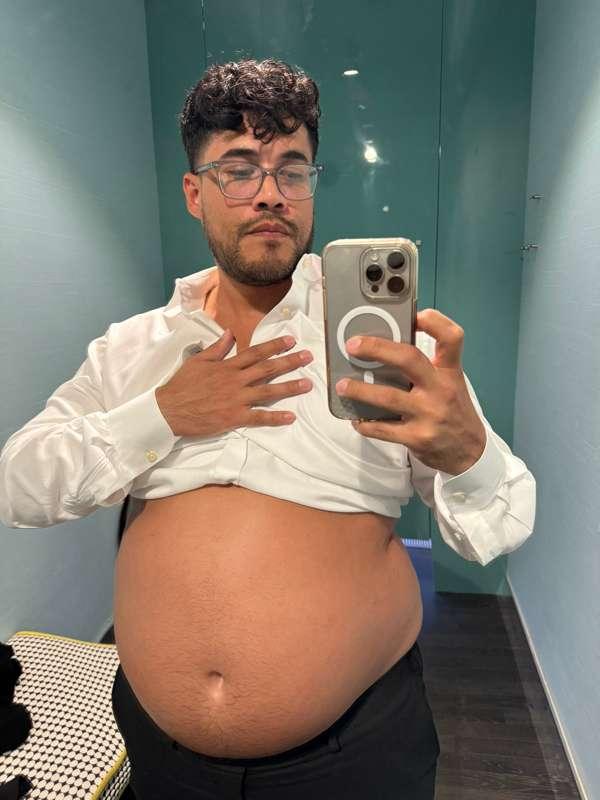 👔 