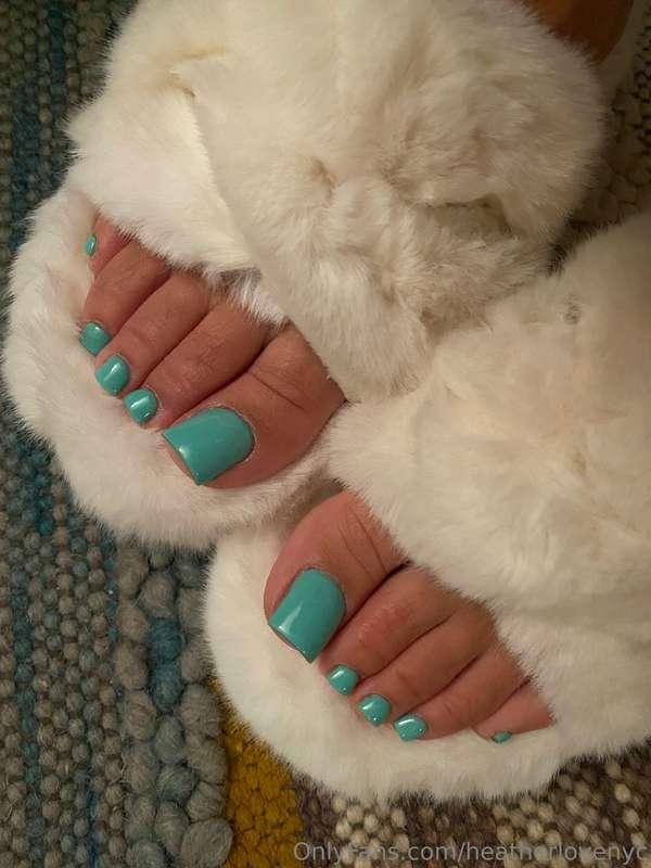 New slippers New pedi. I really can’t wait till the grow out..
