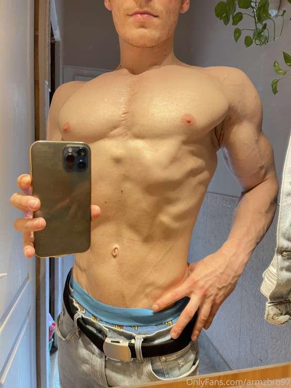 armzbro97 main image