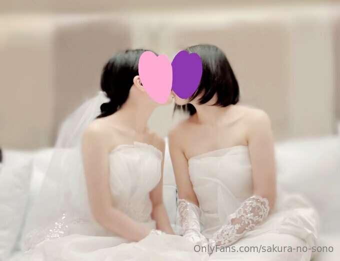 👩‍❤‍💋‍👩♡ 昨日に続きウエディングドレスで撮った時の写真です✨  (苑乃ちゃんの体調が少しずつ回復しています！温か..