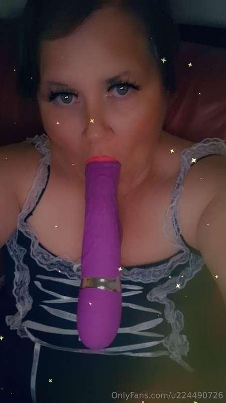 This little maid wants to suck your cock. U want baby? X