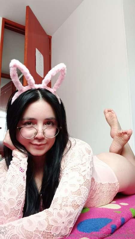 Do you want to see how my BUNNY tail is attached?