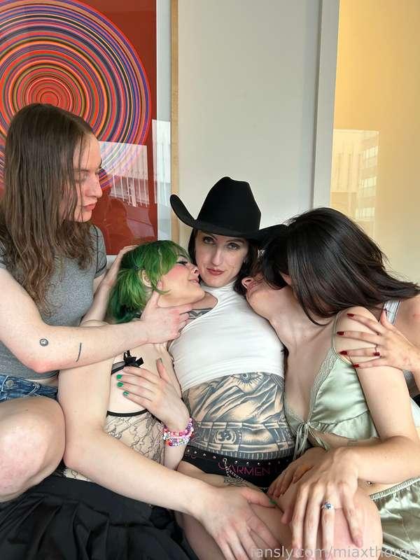 Are you ready for part two feat. @GoodestGrrl Emily Stone, Stephanie May, and BasedTransGirl? Coming this month 😱

#t4t#trans#orgy#groupsex#lesbian#ts#transsexual#transgender