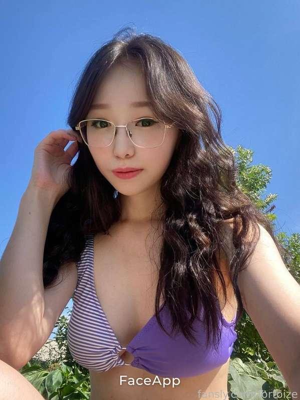Girls in bikini always look so slutty and bold, don’t you think? ❤️😈



#bikini #asian #korean #glasses #swimsuit #asiangirl #bitch #daddysgirl
