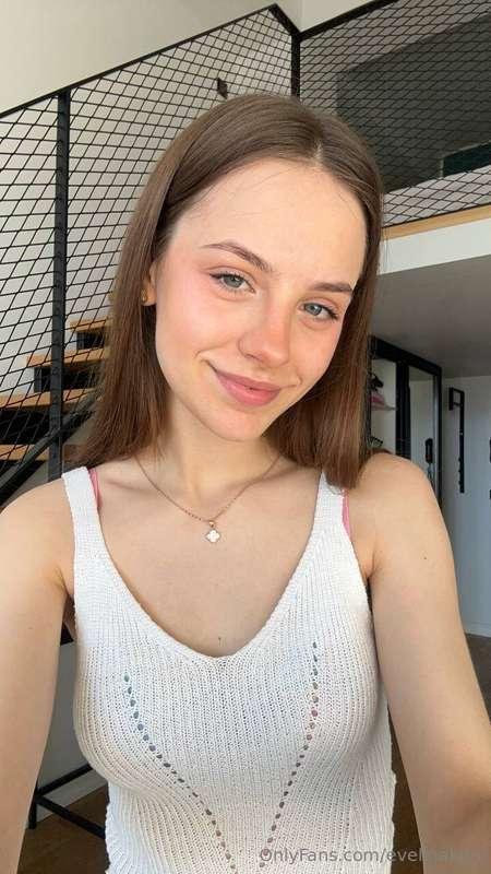 evelinakiss main image