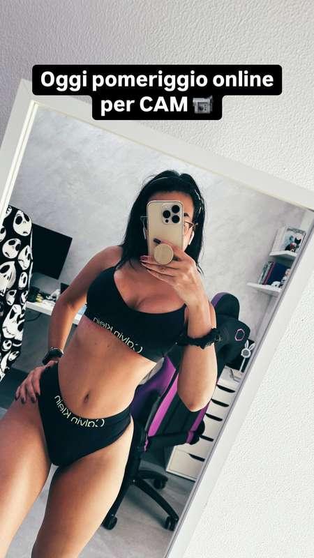 Oggi pomeriggio disponibile per CAM 💗Scrivimi in privato per..