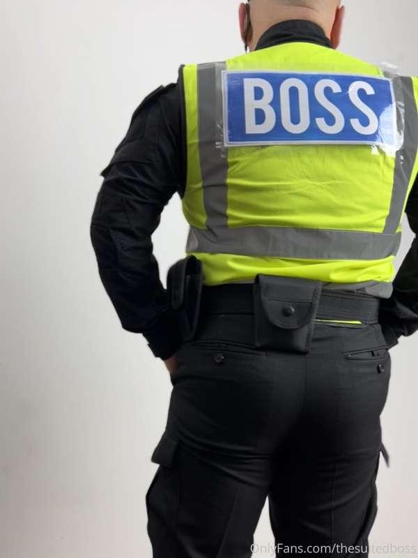 thesuitedboss image #3