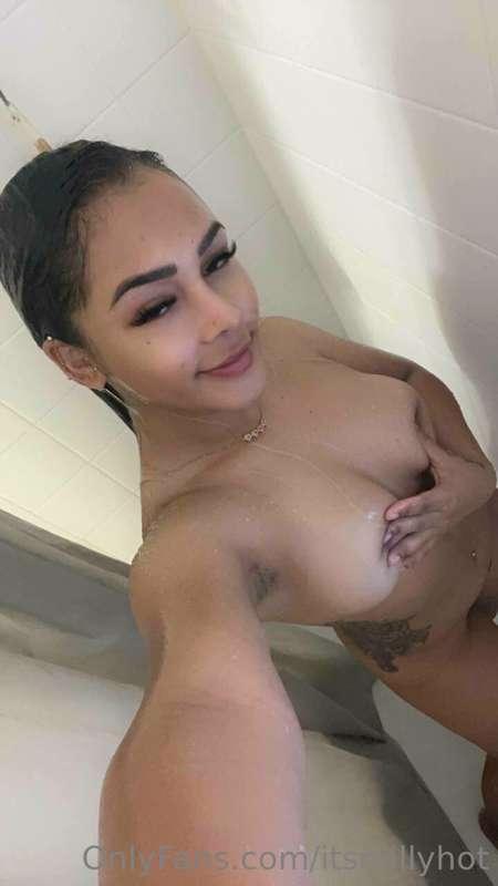 Let's play for a while baby I'm horny 🍆🍆🍆💦💦😈