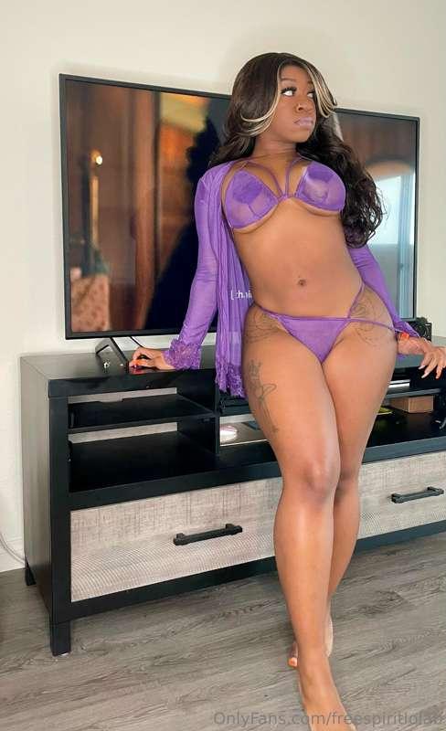 I'd love to see your dick baby! Tip me $15 and I'll give you..