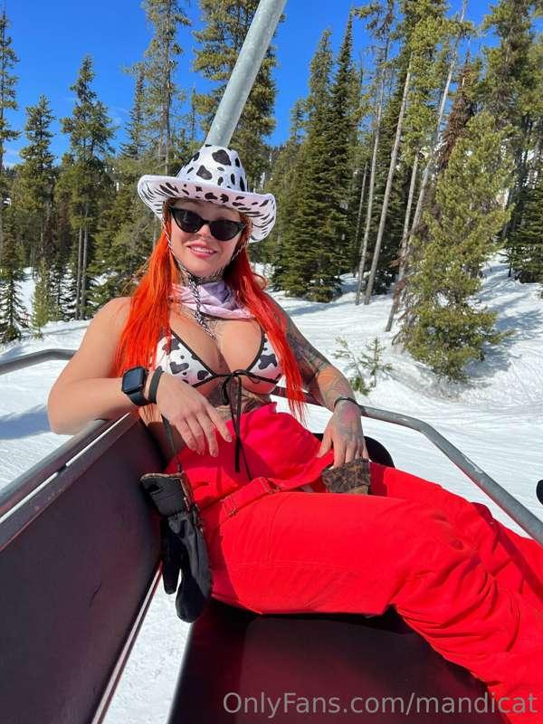 Went bikini snowboarding today!! It’s been a bucket list thi..