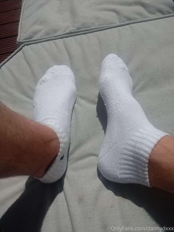 Socks Or No Socks? #Feet