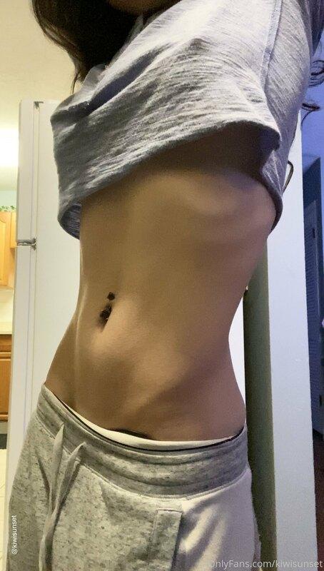you guys liked my last midriff pics so much so I figured I’d..