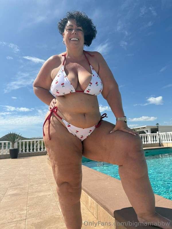 Bend me over for daddy like the bad little slut I am