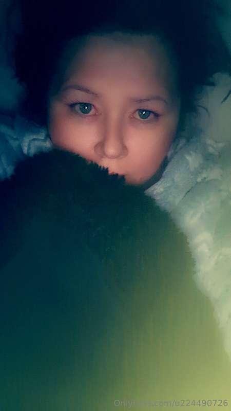 Wanna snuggle up with me? Keep me warm? X