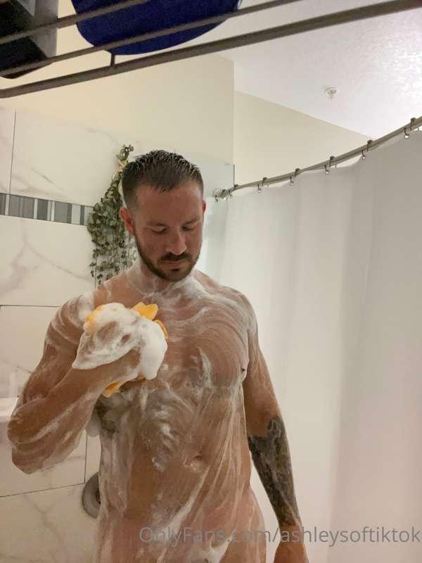 Post-run shower 🚿