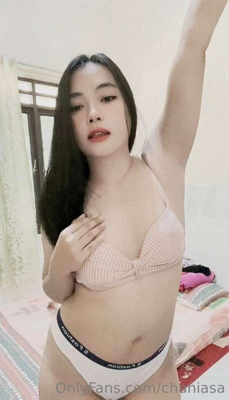 so who's good at making me squirt, come here, let's try it 😜..