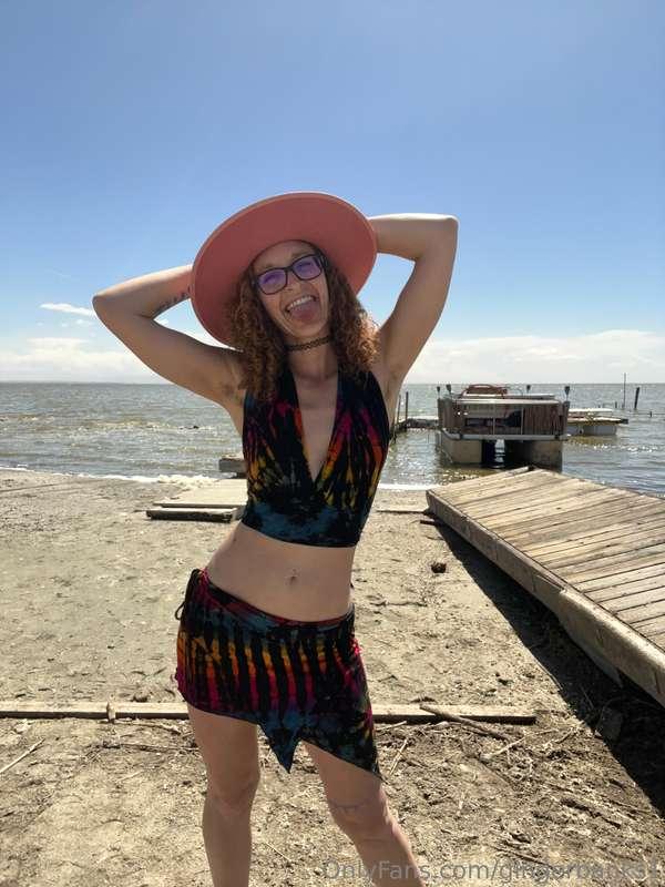 😜