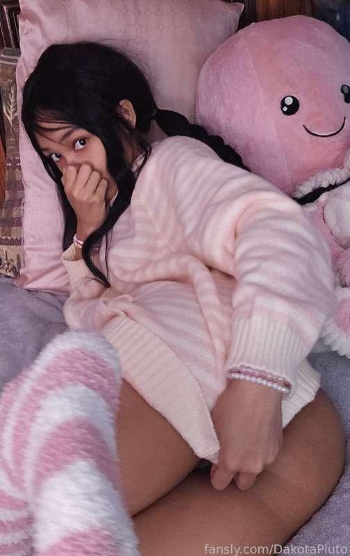 Babygirl is waiting at home for you 🌸

#teen #petite #barelylegal #young #babyface #asian #teenager #18yo #pussy