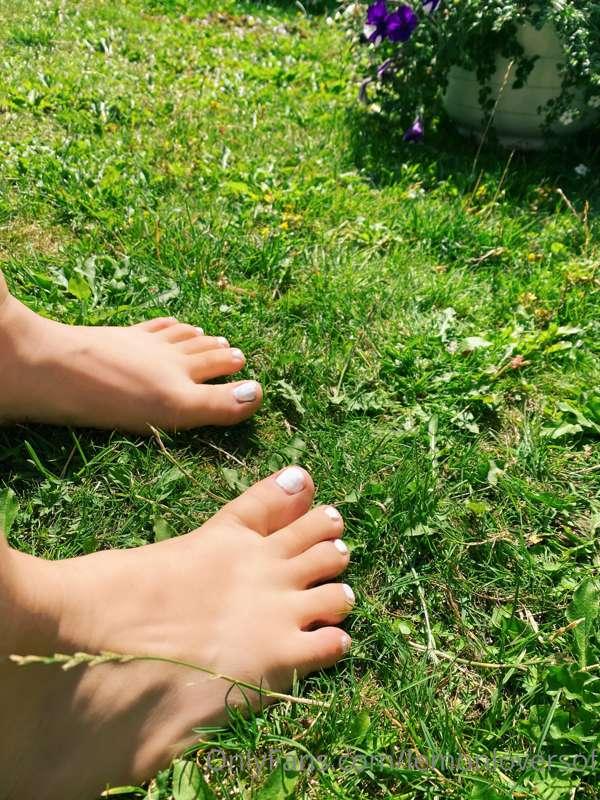 For my feet lovers out there.. 😘 can somebody come take care..