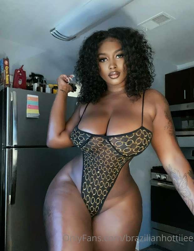 Hey I’m looking for a daddy 😜