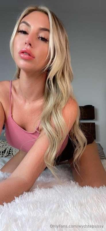 I DARE you to send me a dick pic 🤤🍆