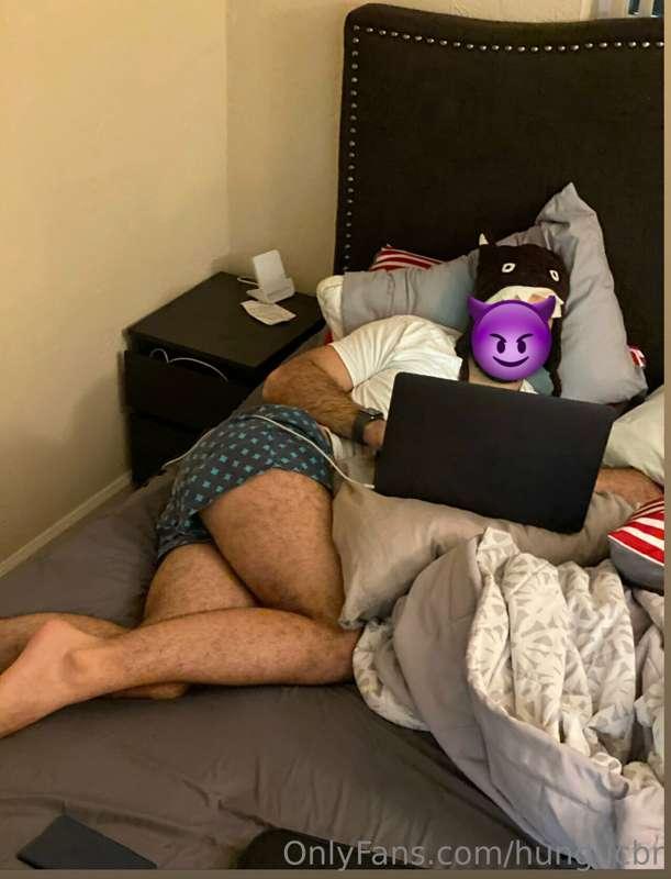 Just me being silly in my favorite place, my bed 👻. You get ..