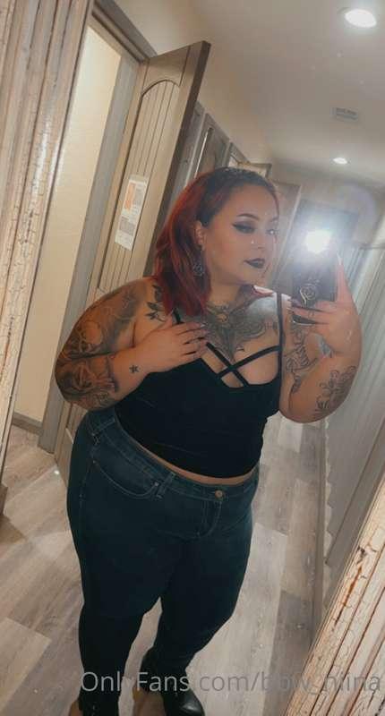 Bj vid going on my paid page tomorrow! Plus a new vid this w..