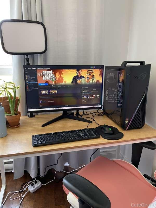 GUYYYYSSSSSSSSS OMMGGGG

My computer was supposed to come ne..